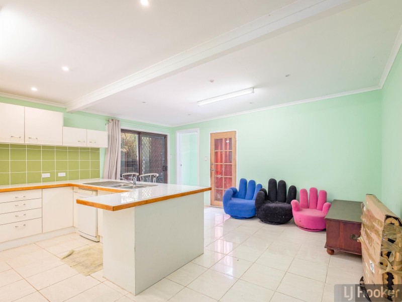 11 Kurrajong Drive, The Palms QLD 4570