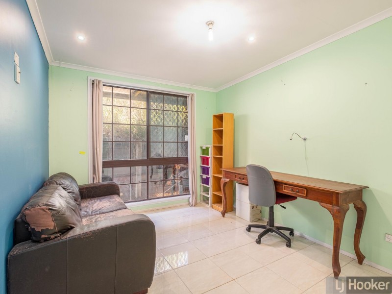 11 Kurrajong Drive, The Palms QLD 4570