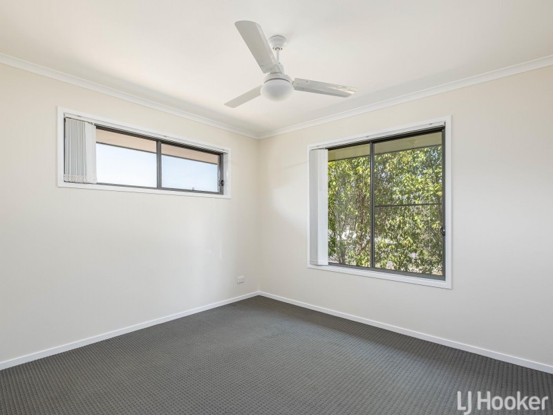 1/8 Wisteria Lane, Southside QLD 4570