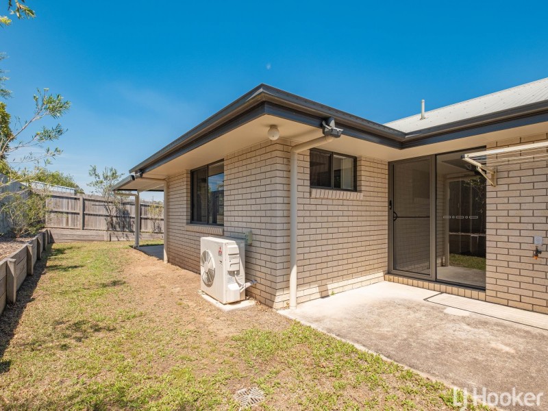 1/8 Wisteria Lane, Southside QLD 4570