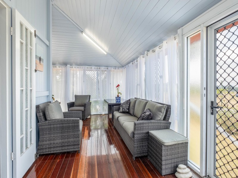 6 Exhibition Road, Southside QLD 4570