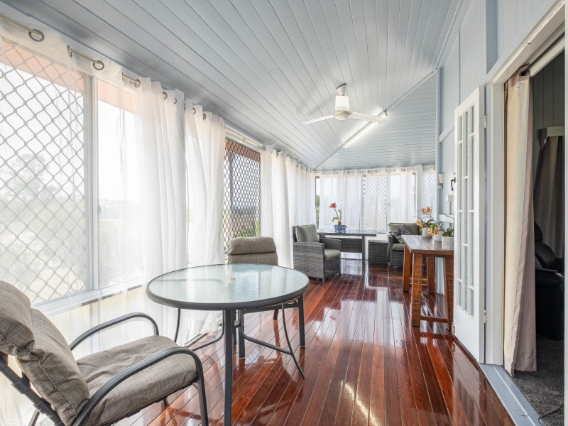 6 Exhibition Road, Southside QLD 4570