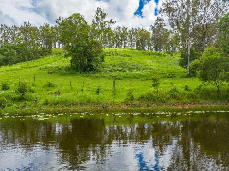 476 Old Goomboorian Road, Veteran QLD 4570