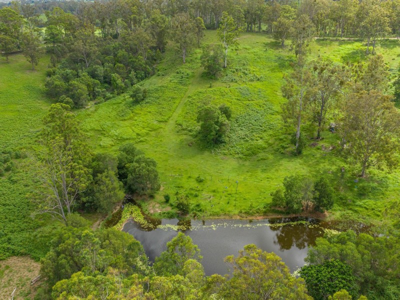 476 Old Goomboorian Road, Veteran QLD 4570