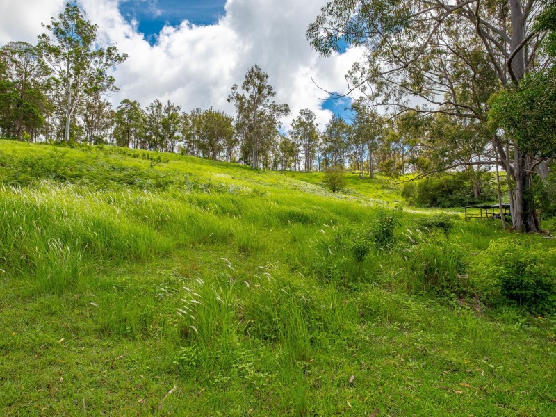 476 Old Goomboorian Road, Veteran QLD 4570