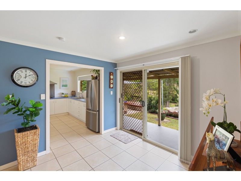 98 Anne Marie Road, Chatsworth QLD 4570