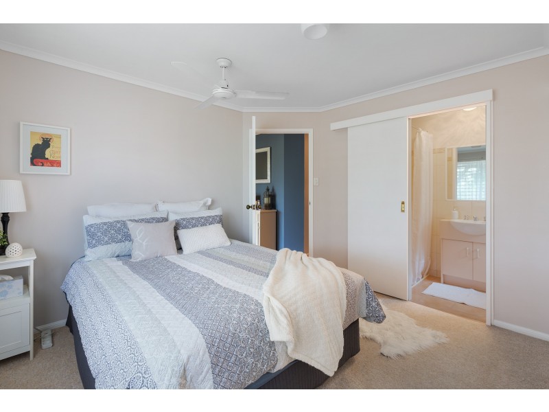 98 Anne Marie Road, Chatsworth QLD 4570