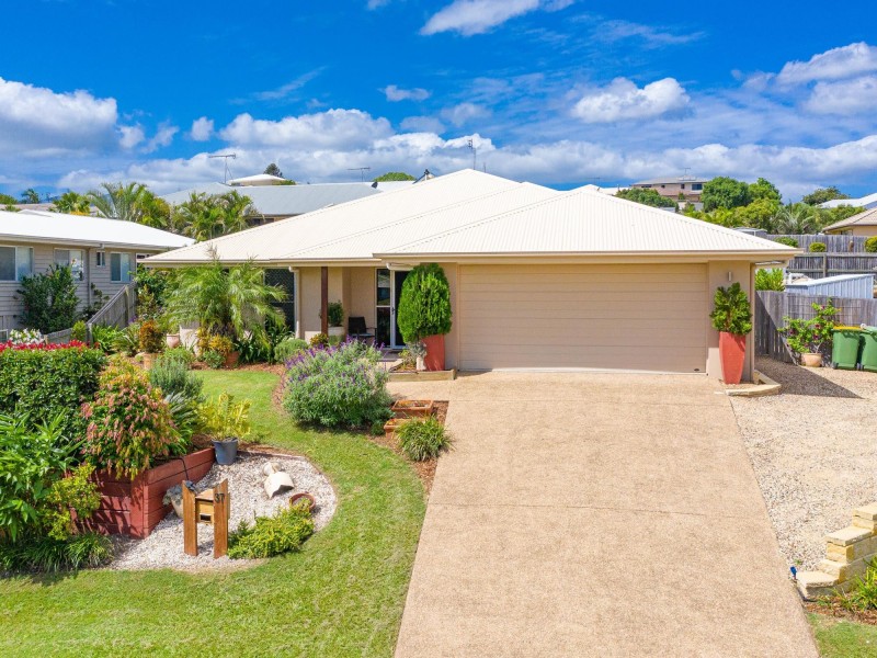 37 Presidential Avenue, Jones Hill QLD 4570
