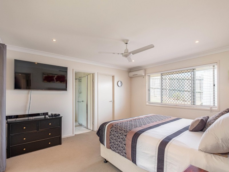 37 Presidential Avenue, Jones Hill QLD 4570