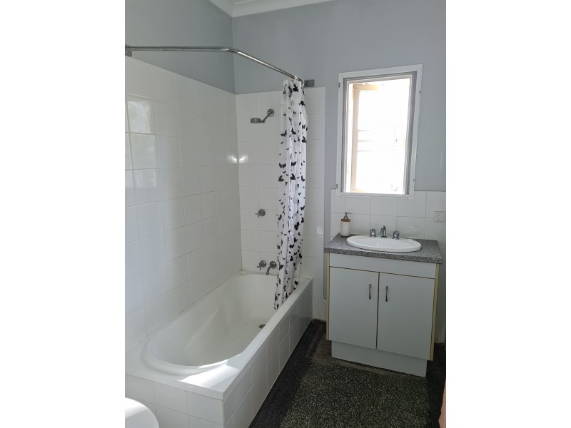 25 Harvey Road, Glenwood QLD 4570