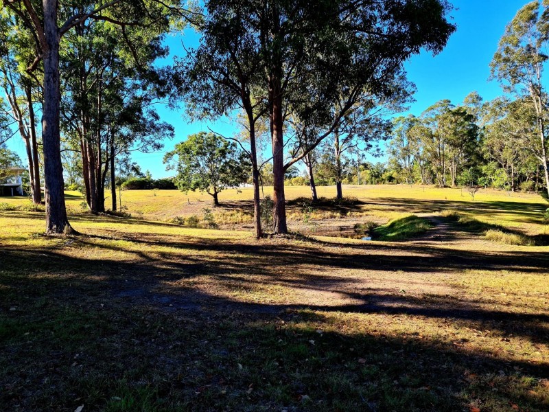 16 Baroona Court, Tamaree QLD 4570