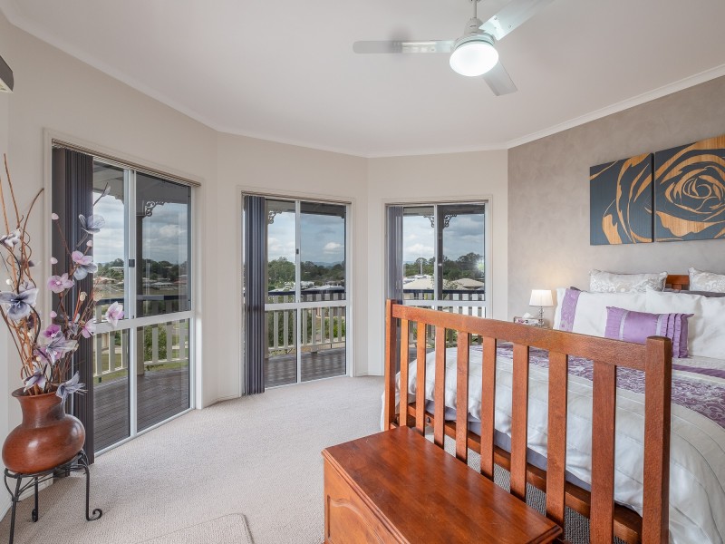 3 Oxley Court, Southside QLD 4570