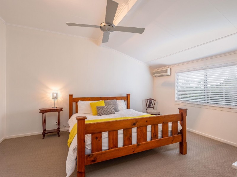 41 Watson Road, Southside QLD 4570