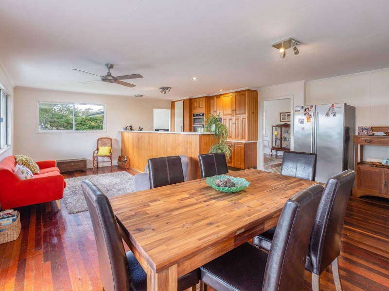 41 Watson Road, Southside QLD 4570