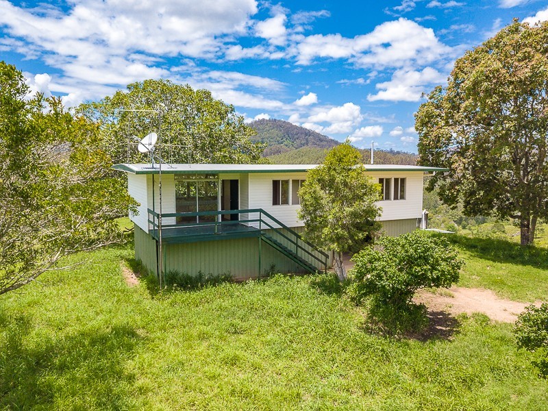 1386 Sandy Creek Rd, Downsfield QLD 4570