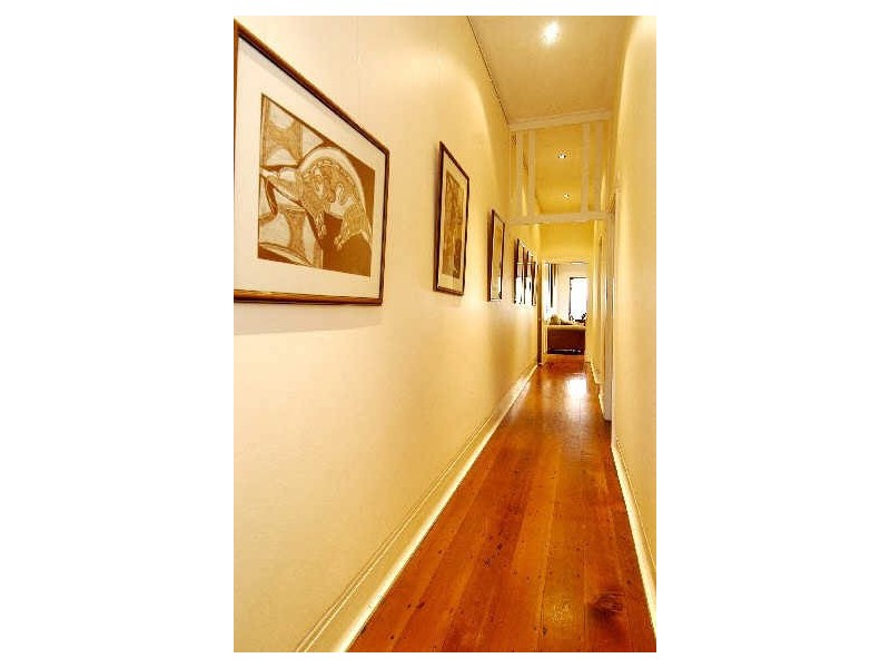 32 Fitzroy Street, Newtown NSW 2042