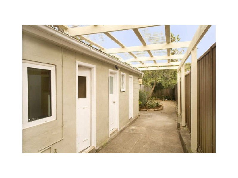 32 Newington Road, Marrickville NSW 2204