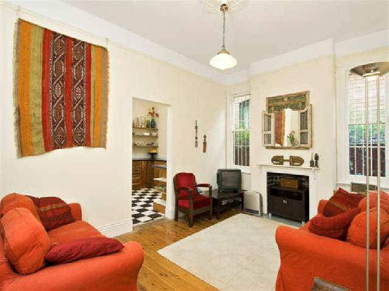 12 Silver Street, St Peters NSW 2044