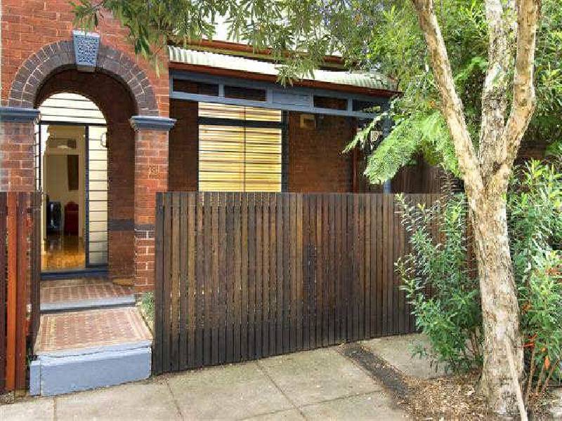 12 Silver Street, St Peters NSW 2044