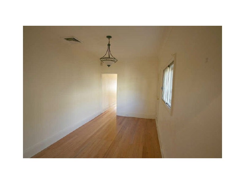 12 Sutherland Street, St Peters NSW 2044