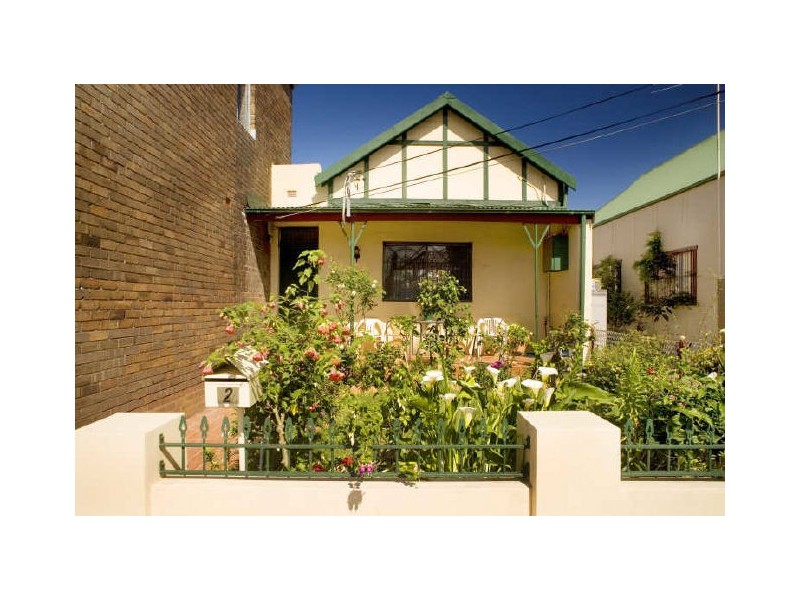 2 Brown Street, St Peters NSW 2044