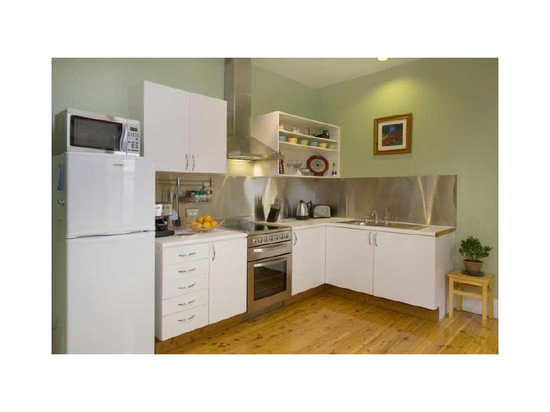 8 Nicholson Street, Tempe NSW 2044