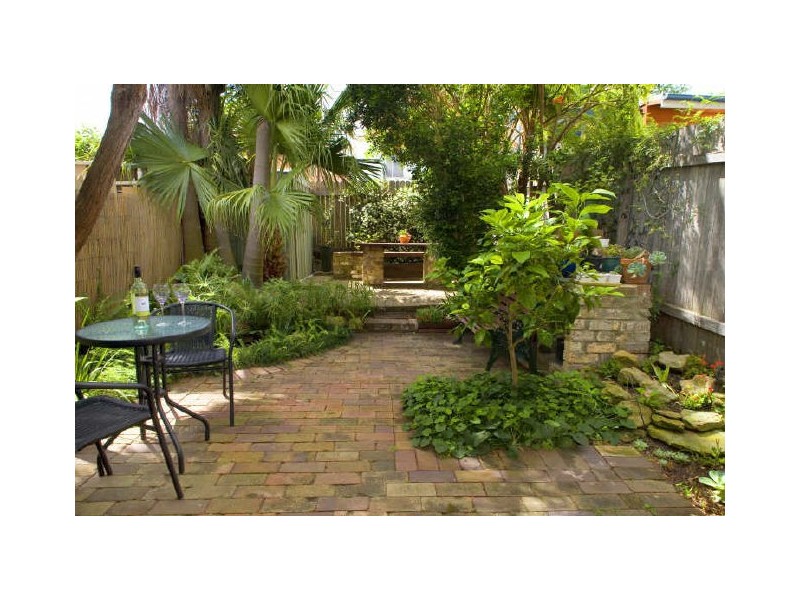 8 Nicholson Street, Tempe NSW 2044