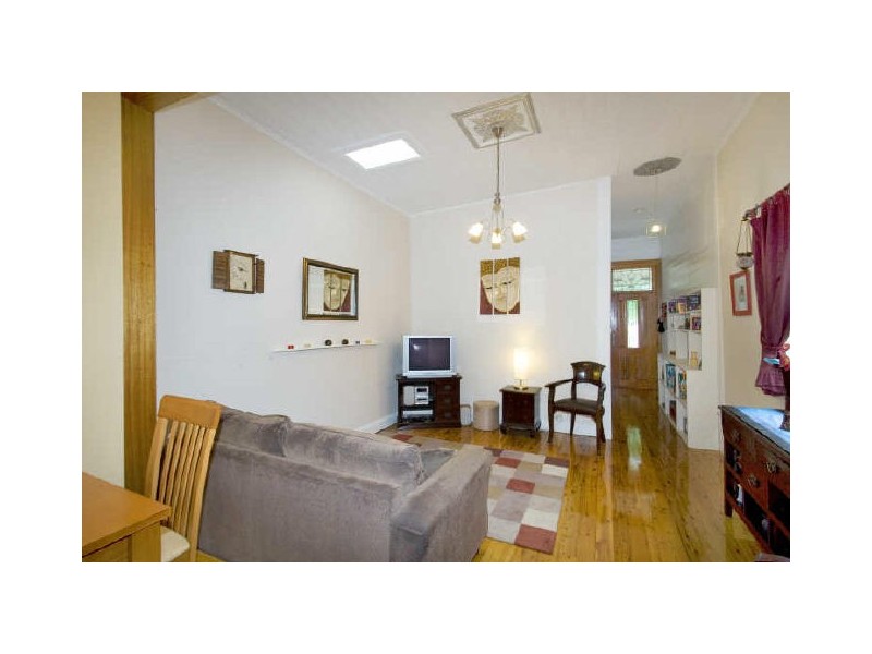 8 Nicholson Street, Tempe NSW 2044