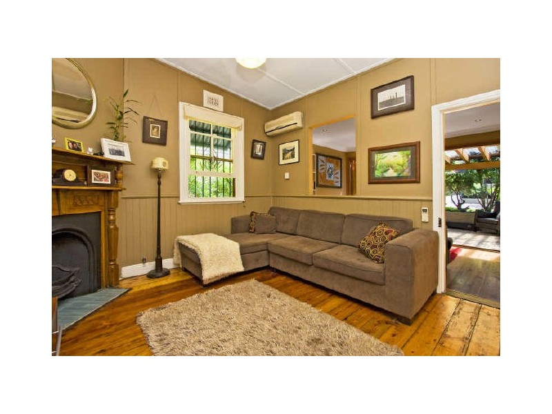 35 Albert Street, St Peters NSW 2044