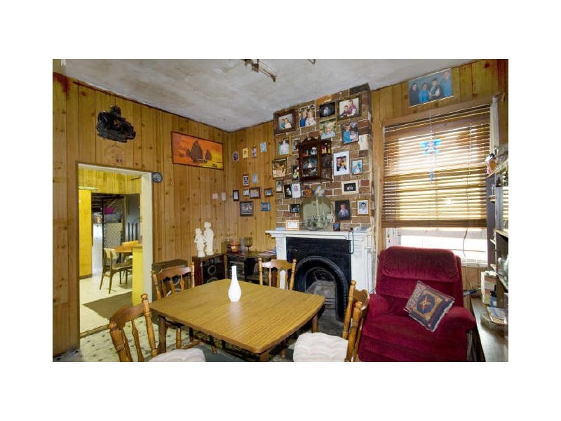 23 Campbell Street, St Peters NSW 2044