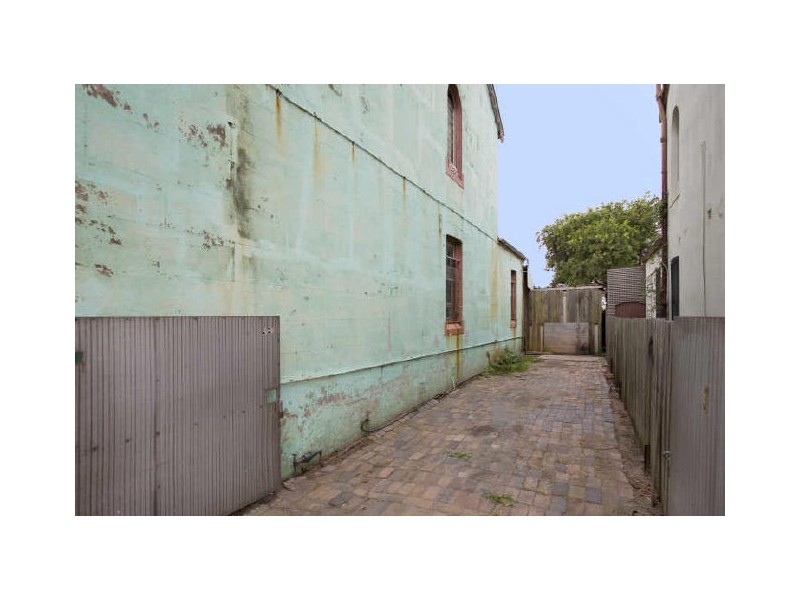 23 Campbell Street, St Peters NSW 2044