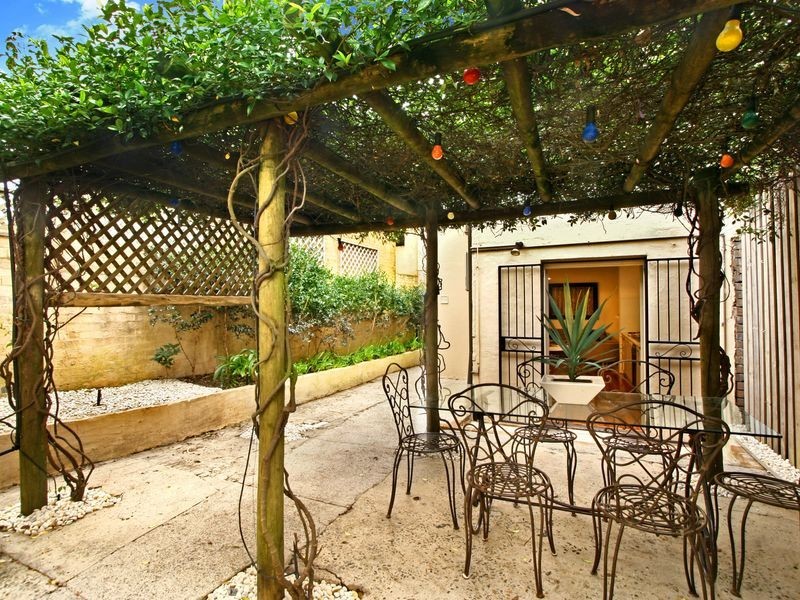 7 Simmons Street, Enmore NSW 2042