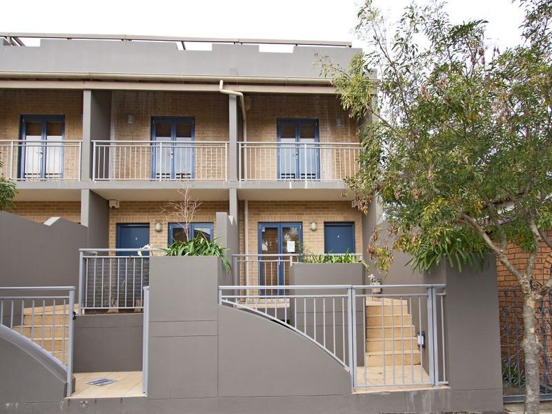 9/198-208 George Street, Erskineville NSW 2043