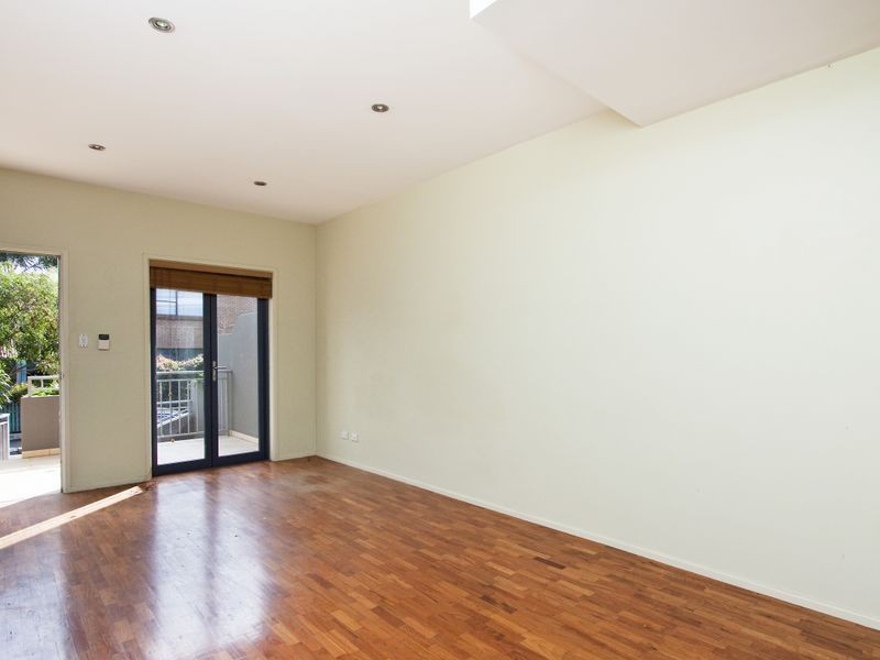 9/198-208 George Street, Erskineville NSW 2043