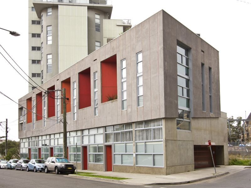 2/1 Gladstone Street, Newtown NSW 2042