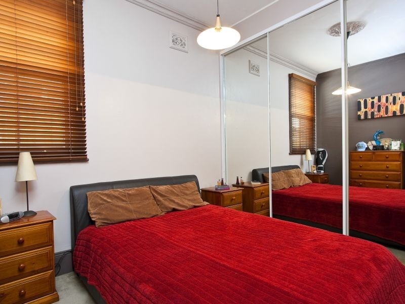 51 Brown Street, St Peters NSW 2044