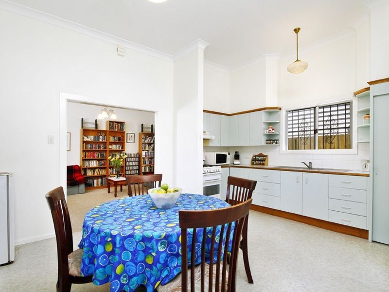 27 Hart Street, Tempe NSW 2044