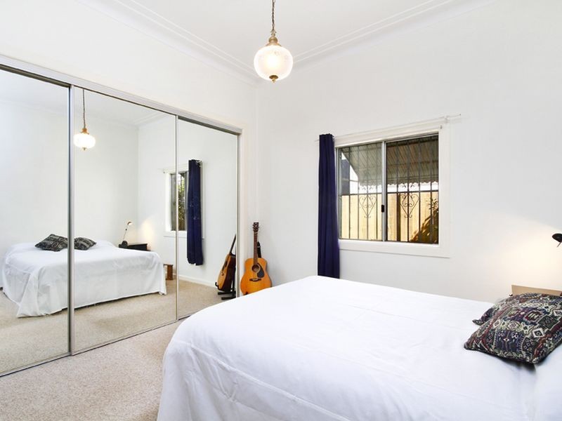 27 Hart Street, Tempe NSW 2044