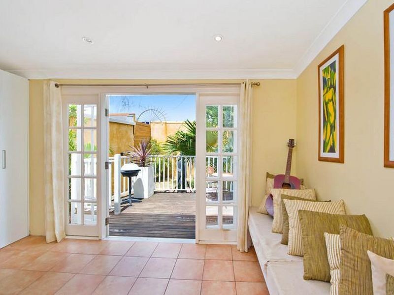 42 Station Street, Tempe NSW 2044