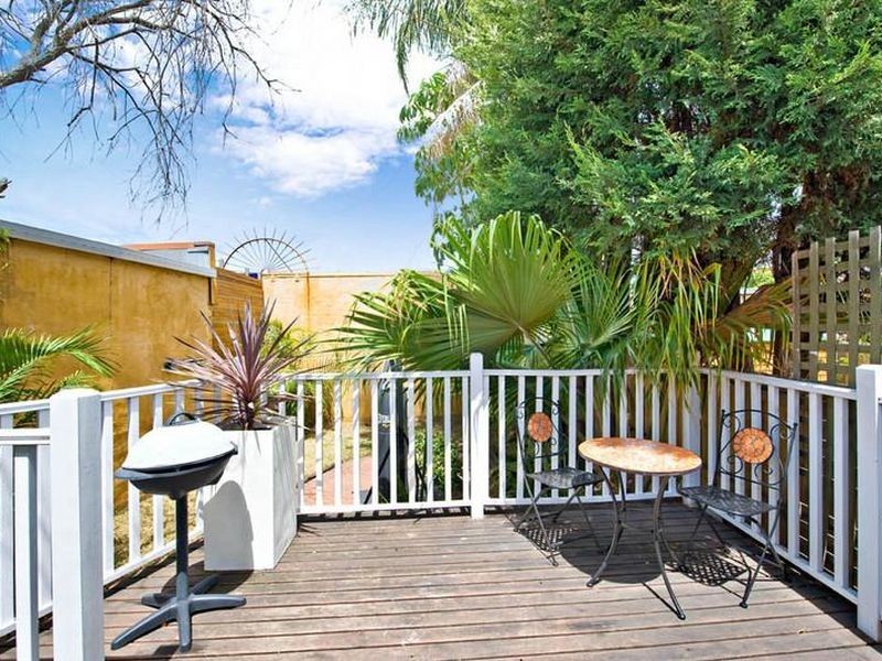 42 Station Street, Tempe NSW 2044