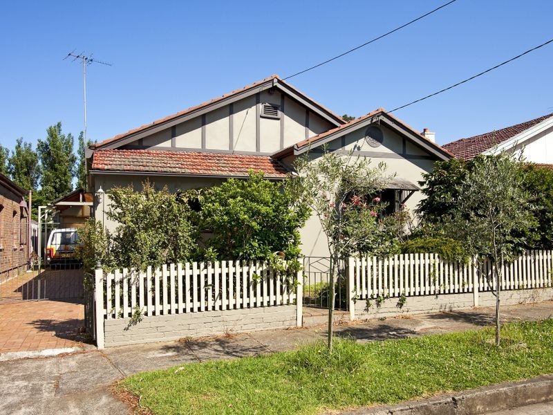 20 Browns Avenue, Enmore NSW 2042