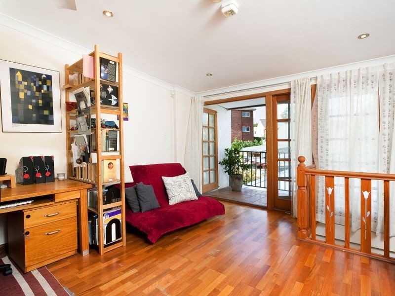 6 Gladstone Street, Enmore NSW 2042