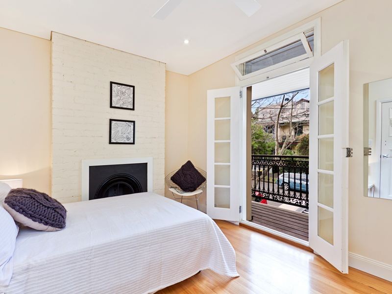 15 Gibbes Street, Newtown NSW 2042