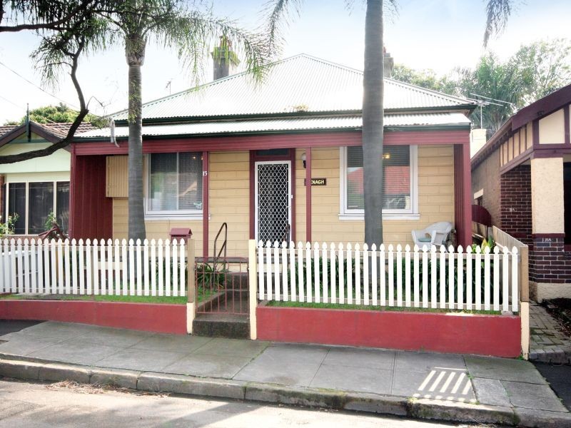 15 Yelverton Street, Sydenham NSW 2044