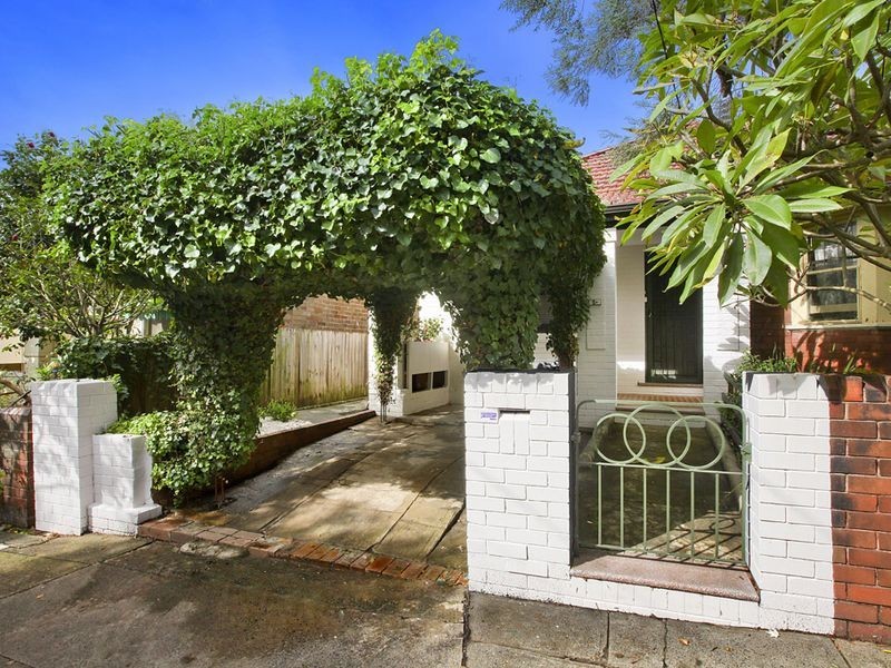 5a Lilydale Street, Marrickville NSW 2204