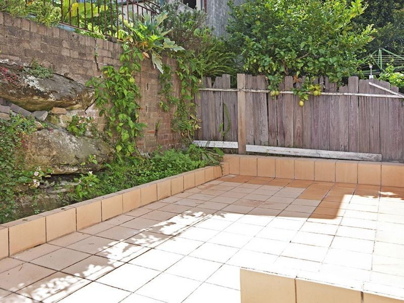 1 Hilltop Avenue, Marrickville NSW 2204