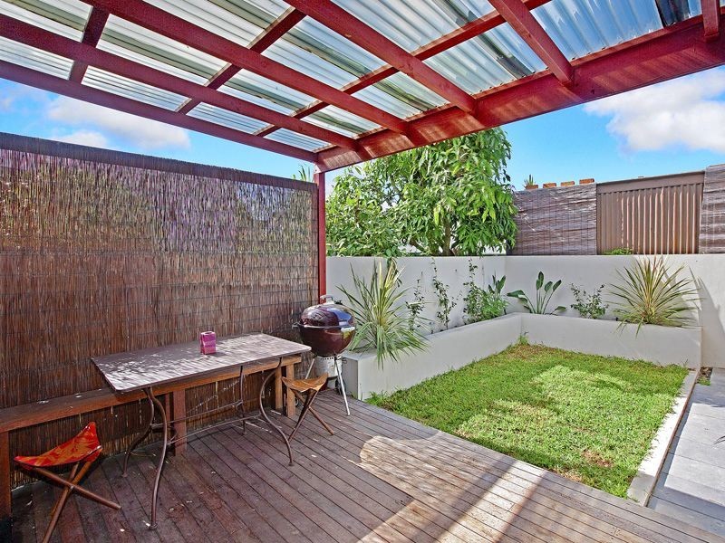 25 Frederick Street, St Peters NSW 2044