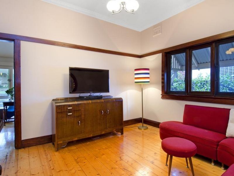 24 Leofrene Avenue, Marrickville NSW 2204