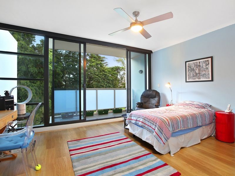 P209/11 Power Avenue, Alexandria NSW 2015
