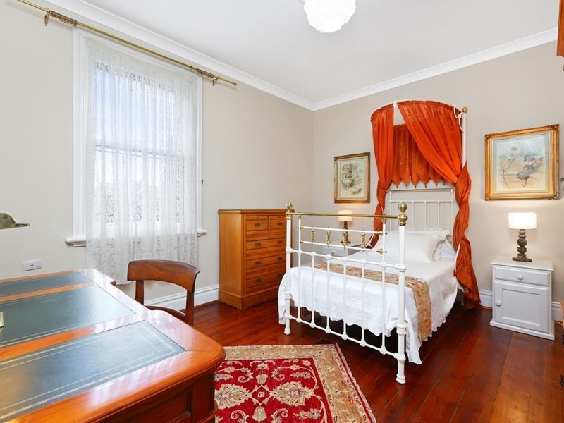7 Metropolitan Road, Enmore NSW 2042